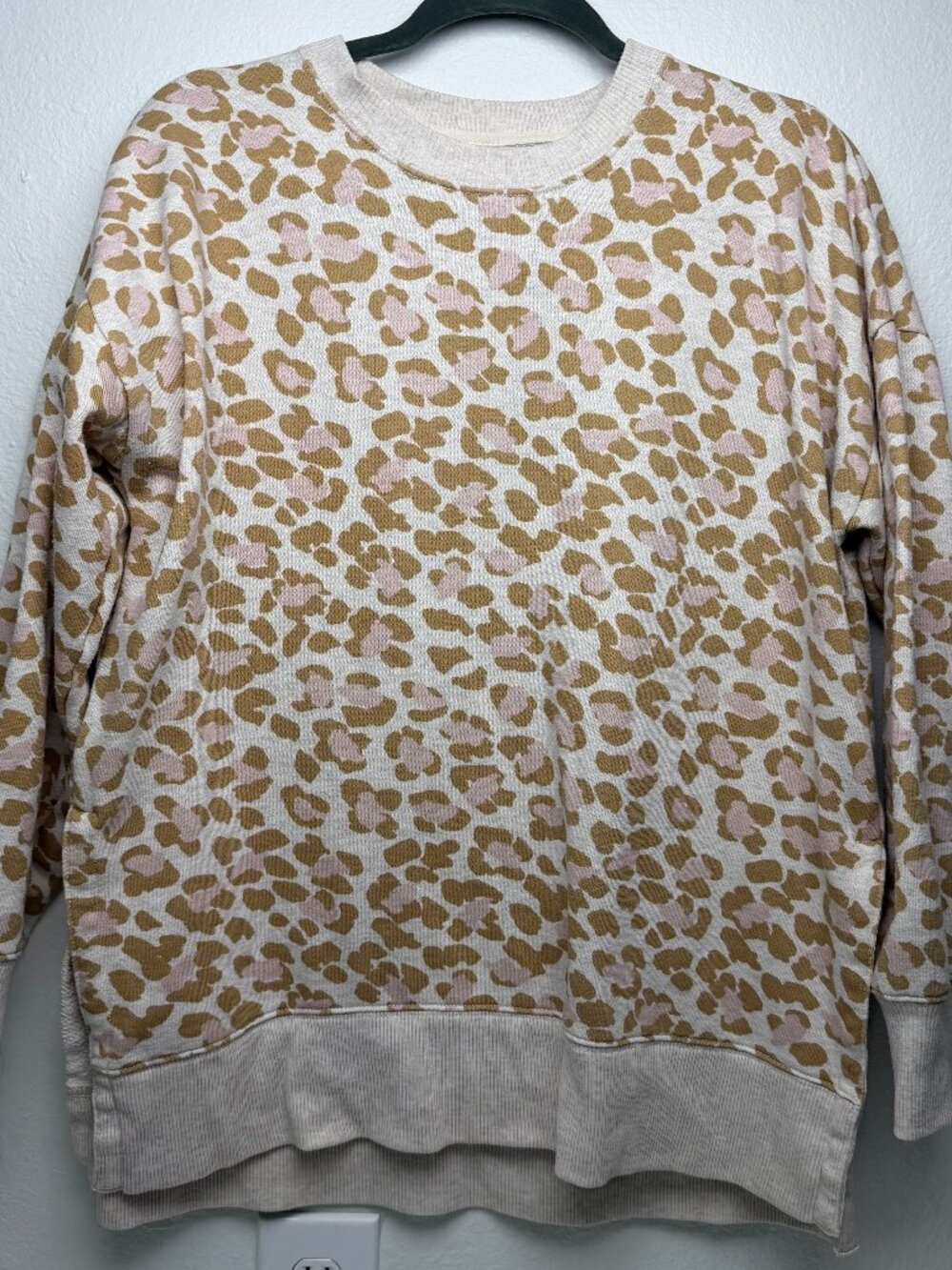Aerie Cheetah Print Pullover Crewneck Sweater Size PS
